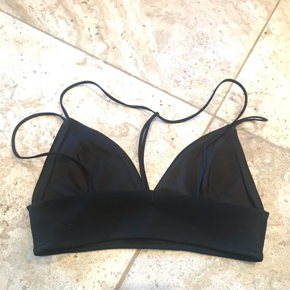 Tobi’s “Rita black cammi crop top” - Picture 3 of 4